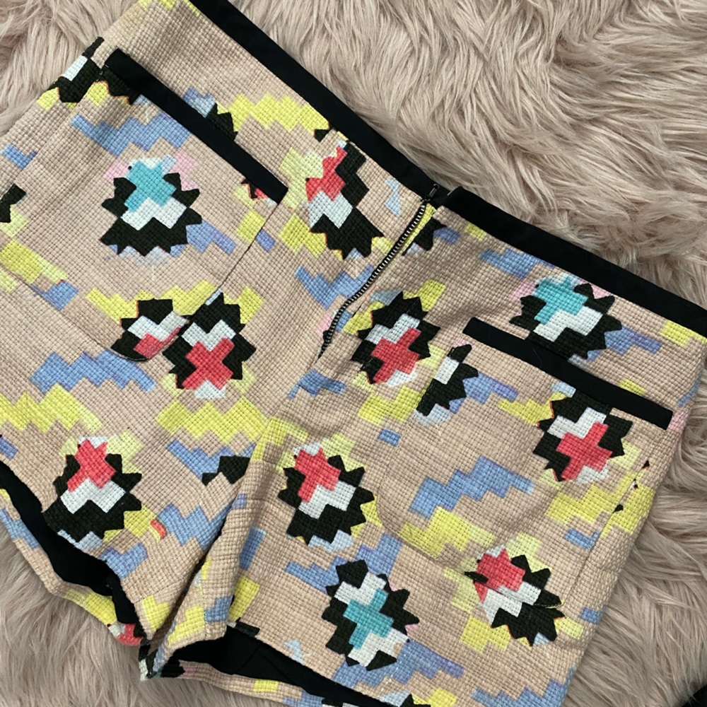 Rachel Roy Shorts Size 6
